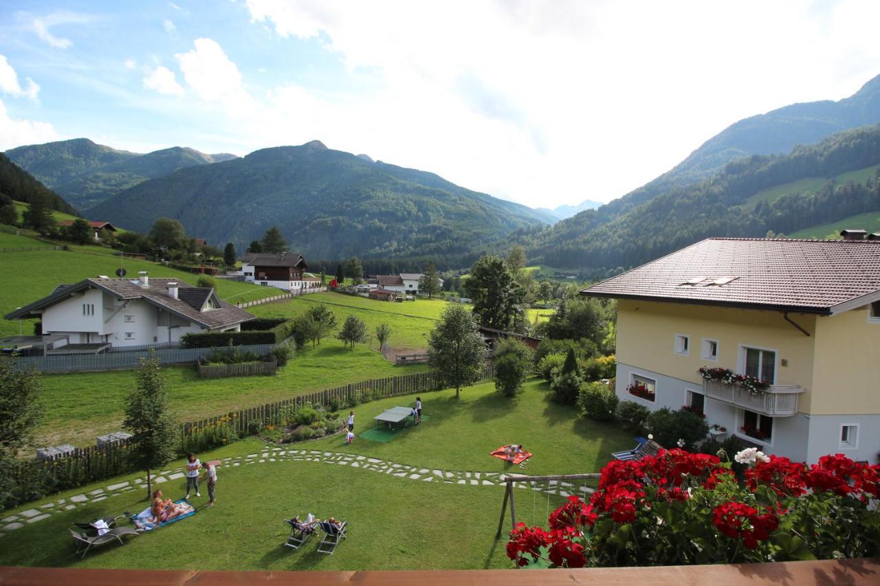 Appartement Hotel Erlhof Deluxe Lutago Esterno foto