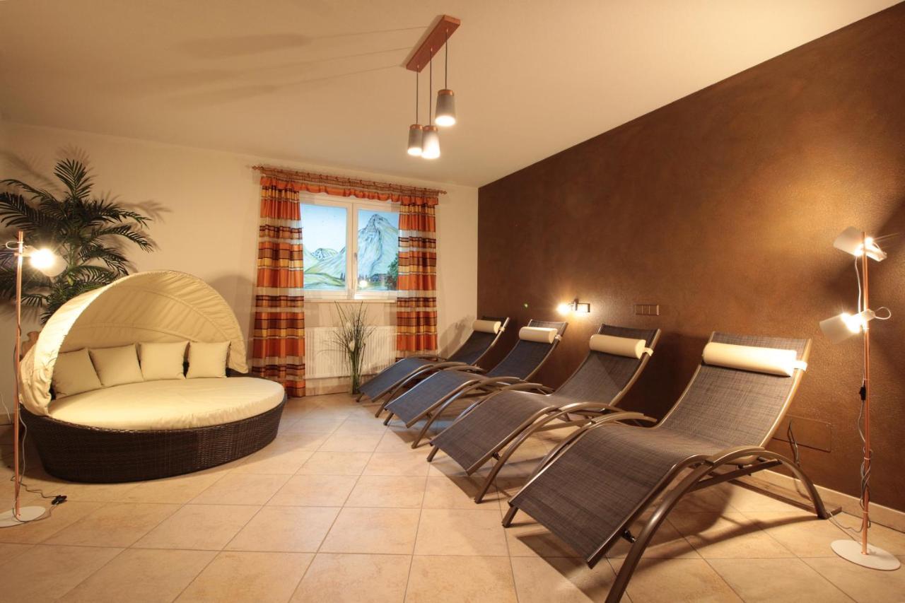 Appartement Hotel Erlhof Deluxe Lutago Esterno foto