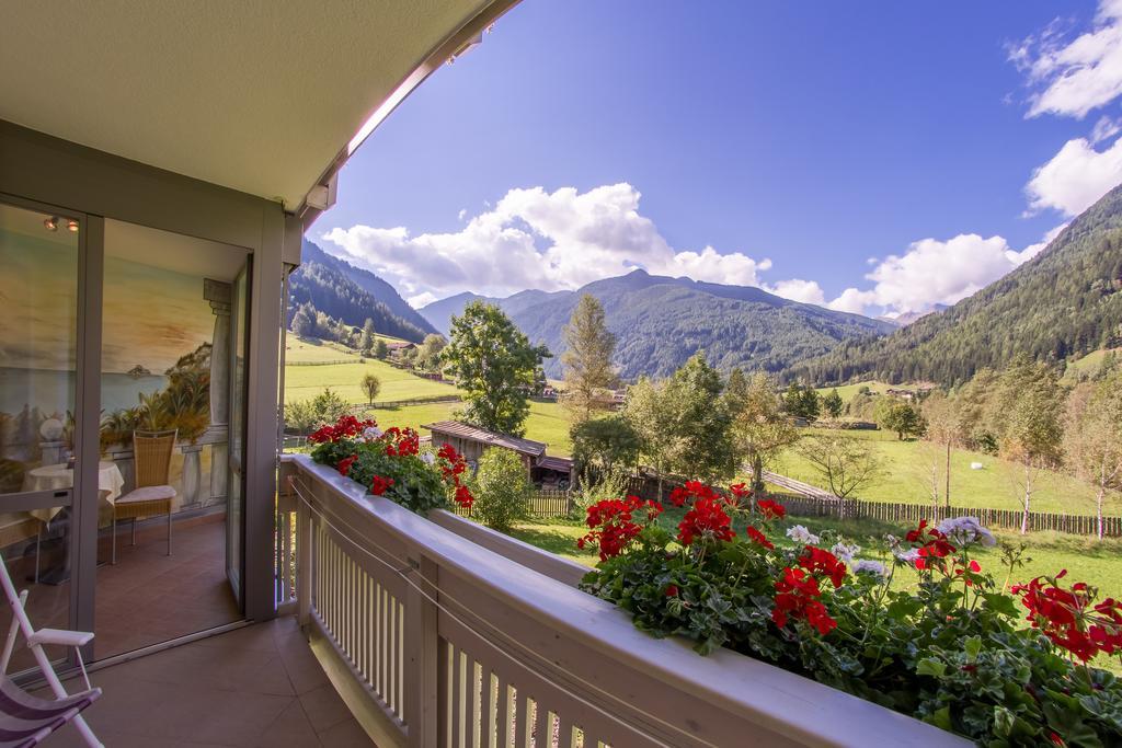 Appartement Hotel Erlhof Deluxe Lutago Esterno foto