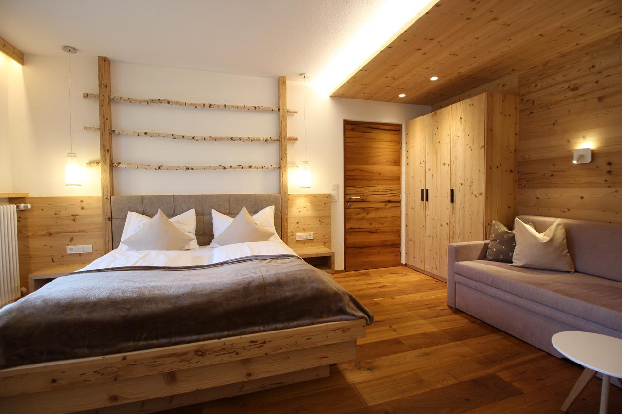 Appartement Hotel Erlhof Deluxe Lutago Esterno foto